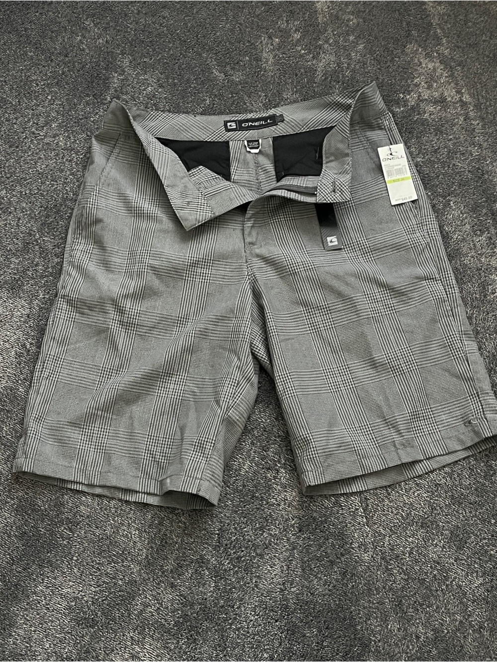 NWT O’Neill Men’s Gray Glen Plaid Leverage Shorts Size 30